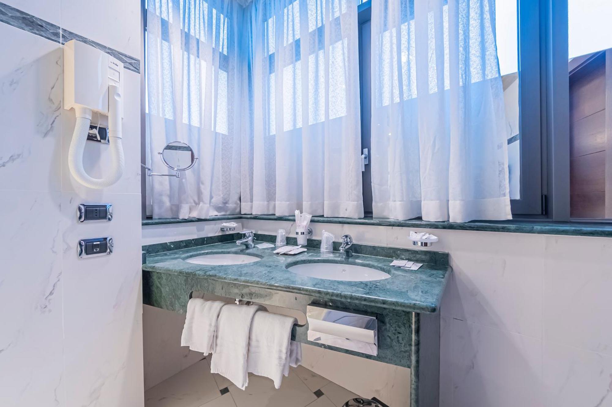 Dado Hotel International Πάρμα Εξωτερικό φωτογραφία