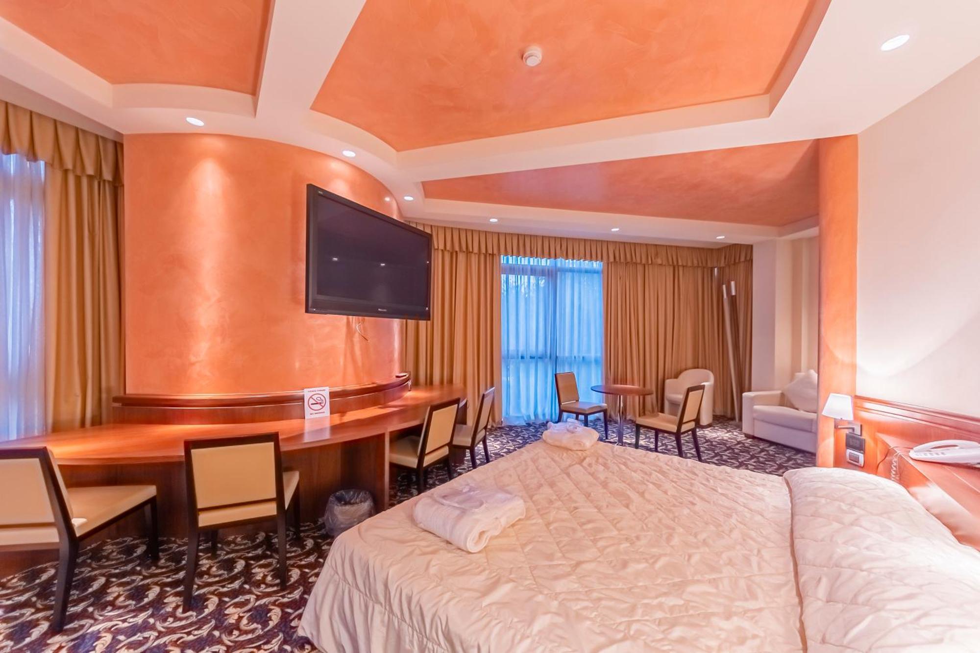 Dado Hotel International Πάρμα Εξωτερικό φωτογραφία